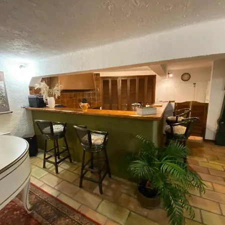 Magnifique Propriete - Piscine - Villa